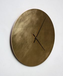 wanduhr vergoldet