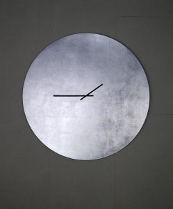wanduhr blattsilber